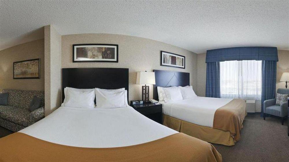 Express & By Ihg Hotel 2*