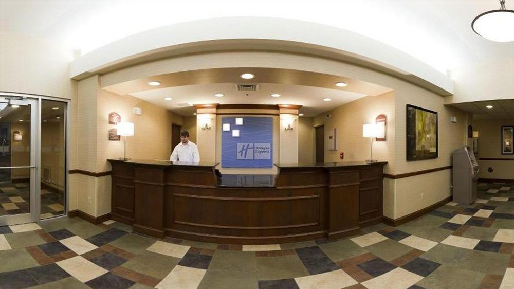 Express & By Ihg Grand Forks