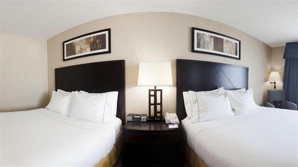 Express & By Ihg Hotel 2*