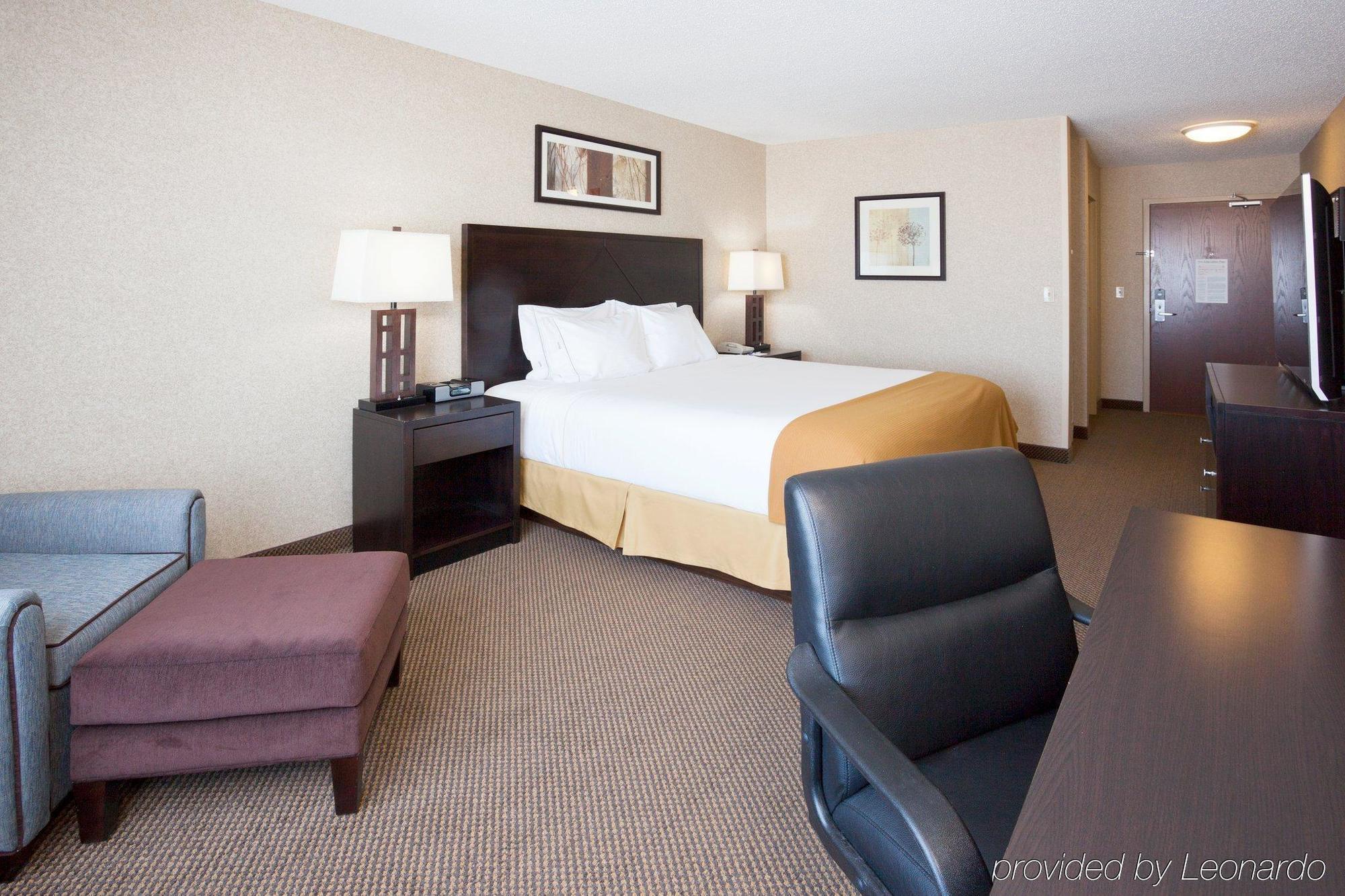 Hotel Express & By Ihg Grand Forks
