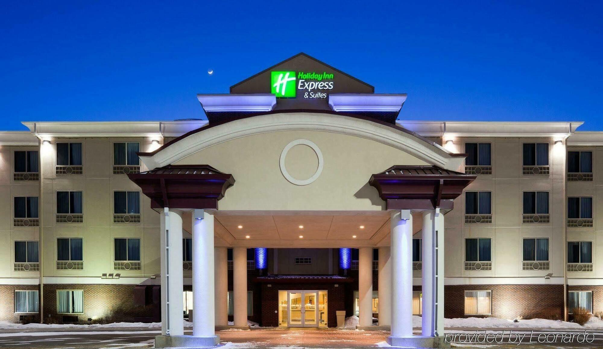 Express & By Ihg 2* Grand Forks